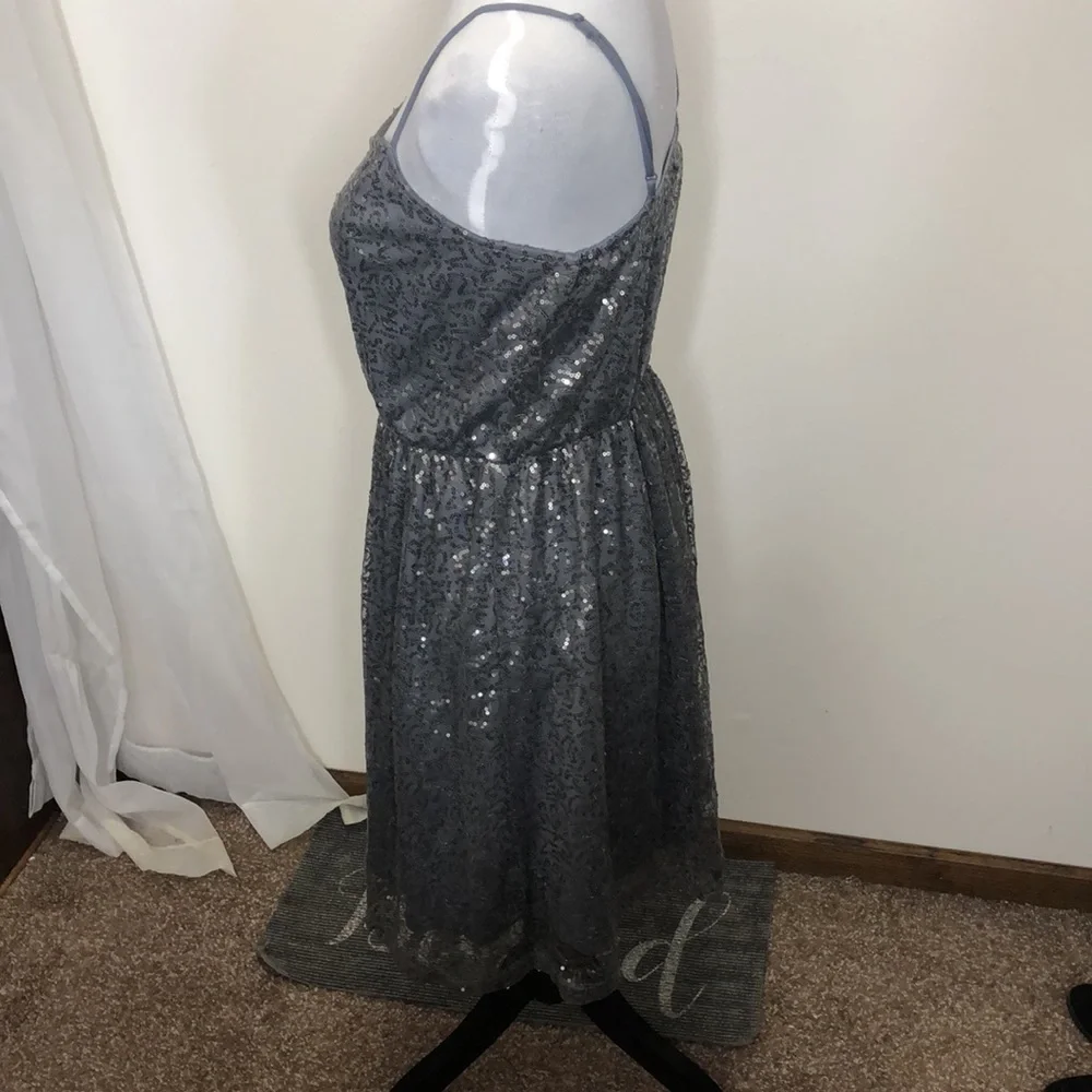Isis silver sequin mini dress size Medium - Picture 5 of 8